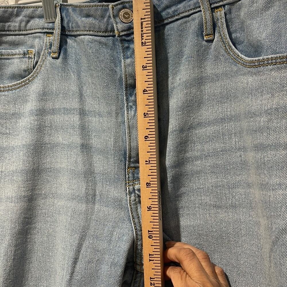 Hollister Women's Ultra High Rise Dad Jeans Size Waist 31 Relaxed Fall Fashion - Picture 4 of 7